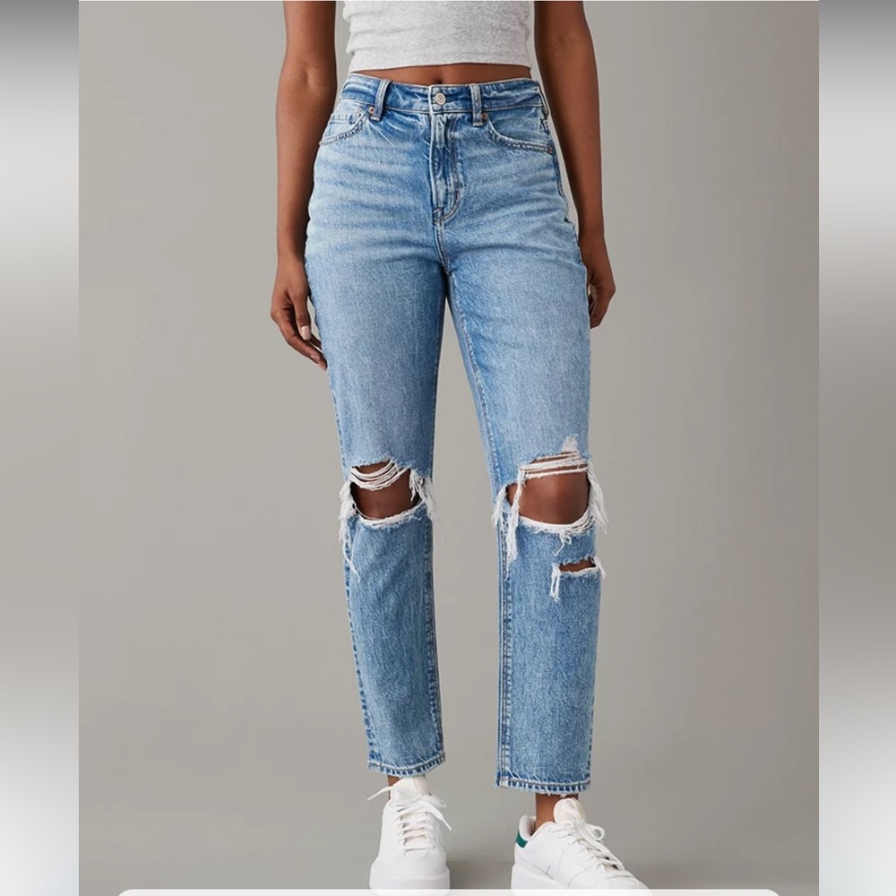 American Eagle Mom Jeans
